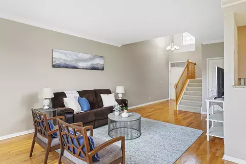 Living - 1253 Tamarack Dr, Bartlett, IL 60103 photo 3 of 4