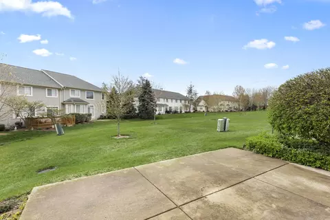 Exterior - 1253 Tamarack Dr, Bartlett, IL 60103 photo 3 of 4