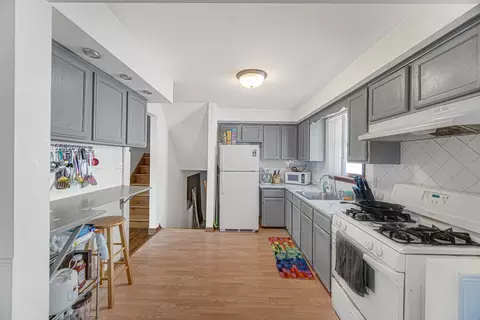 Kitchen - 1444 E 146th St, Dolton, IL 60419 photo 2 of 4