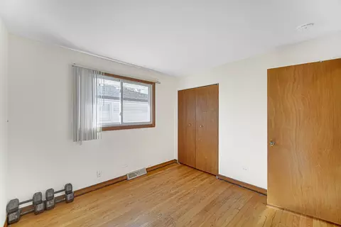 Bedroom - 1444 E 146th St, Dolton, IL 60419 photo 1 of 5