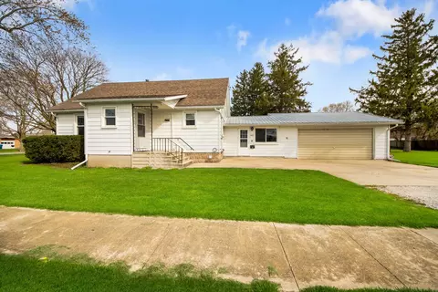 410 S Jefferson St, Flanagan, IL 61740