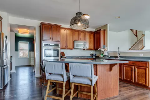 Kitchen - 25227 Knoll Rd, Plainfield, IL 60544 photo 3 of 5