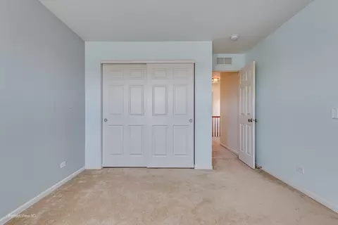 Bedroom - 25227 Knoll Rd, Plainfield, IL 60544 photo 9 of 10