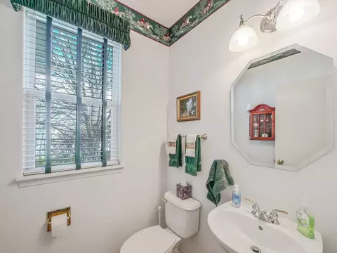 Bath - 32507 Millstone Cir, Lakemoor, IL 60051 photo 1 of 5