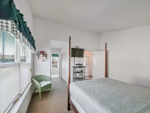 Bedroom - 32507 Millstone Cir, Lakemoor, IL 60051 photo 5 of 5