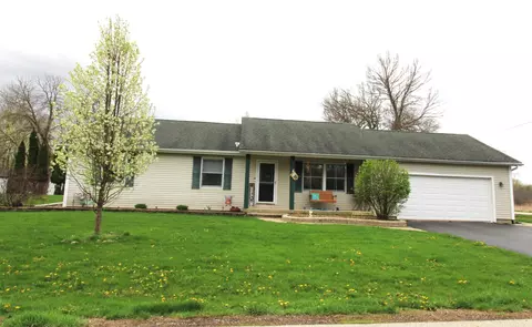 2019 Parker St, Mchenry, IL 60050