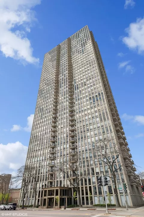 1660 N Lasalle Dr #3608, Chicago, IL 60614