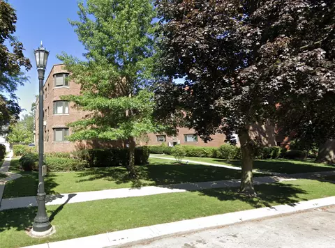 2615 Central St #2, Evanston, IL 60201