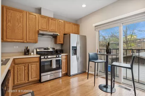 Kitchen - 5212 S Berkeley Ave, Chicago, IL 60615 photo 1 of 2