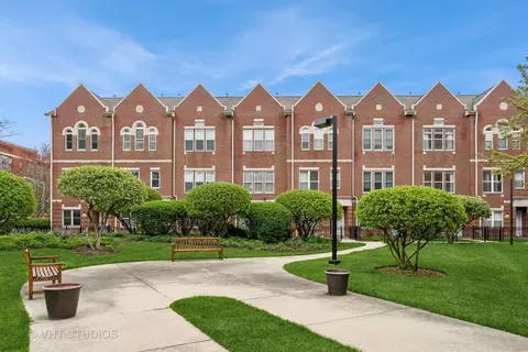 Exterior - 5212 S Berkeley Ave, Chicago, IL 60615 photo 4 of 4