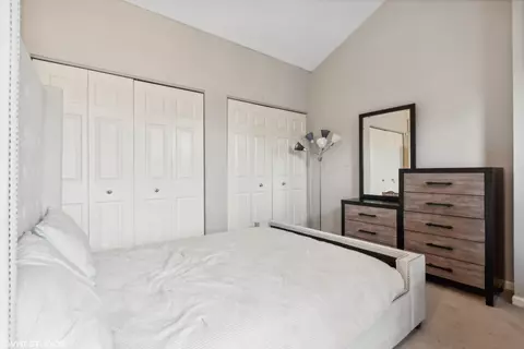 Bedroom - 5212 S Berkeley Ave, Chicago, IL 60615 photo 4 of 5