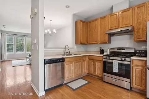 Kitchen - 5212 S Berkeley Ave, Chicago, IL 60615 photo 2 of 2