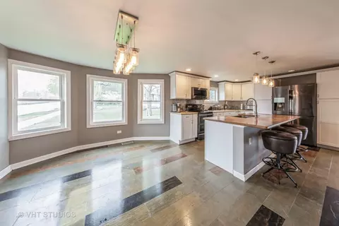 25810 S Chestnut Rd, Monee, IL 60449 photo 3
