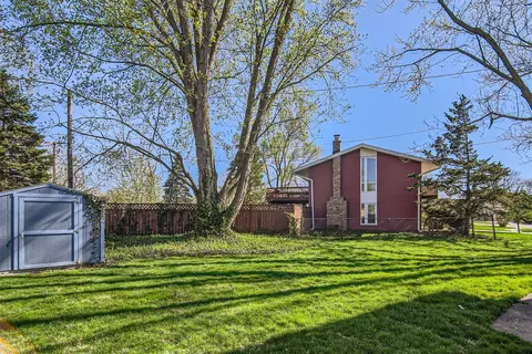 Exterior - 1545 Edgefield Ln, Hoffman Estates, IL 60169 photo 5 of 5