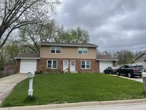 1236-38 Johnston Dr, Aurora, IL 60506