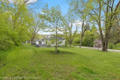 Exterior - 117 Blackhawk Trl, Algonquin, IL 60102 photo 5 of 7
