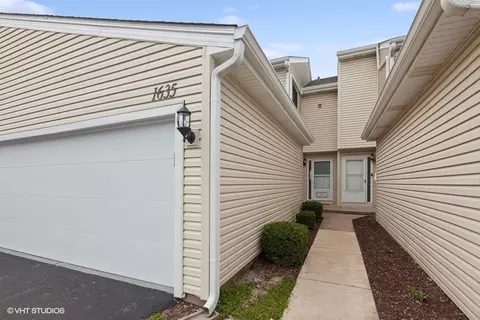 1635 Mulligan Dr #1635, Naperville, IL 60563