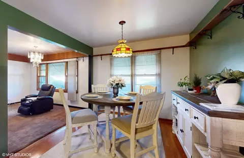 Dining - 1137 Richard Ave, Berkeley, IL 60163 photo 2 of 3