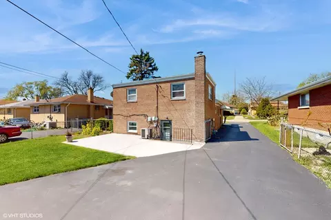 Exterior - 1137 Richard Ave, Berkeley, IL 60163 photo 6 of 10
