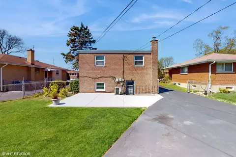 Exterior - 1137 Richard Ave, Berkeley, IL 60163 photo 7 of 10
