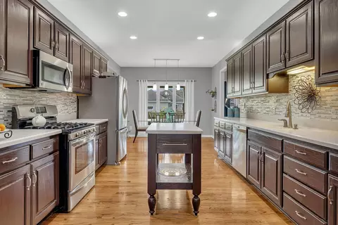 Kitchen - 1890 Erin Ln, Morris, IL 60450 photo 6 of 7