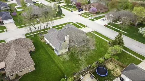 Exterior - 1890 Erin Ln, Morris, IL 60450 photo 9 of 12