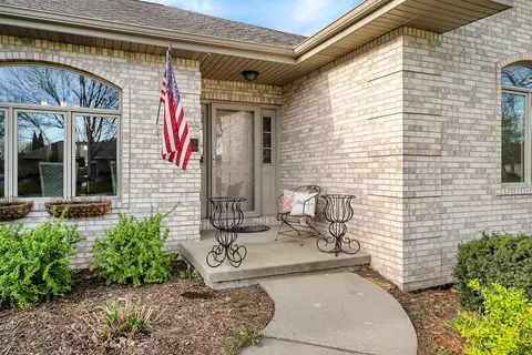 Exterior - 1890 Erin Ln, Morris, IL 60450 photo 2 of 12
