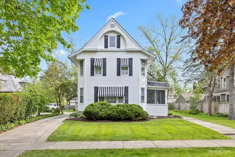 1111 Garfield Ave, Aurora, IL 60506