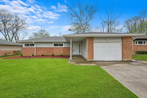 359 Westgate Dr, Park Forest, IL 60466