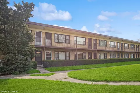 39 King Arthur Ct #13, Northlake, IL 60164