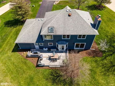 Exterior - 864 Kingston Ln, Bartlett, IL 60103 photo 7 of 7