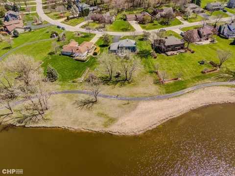 View/Area - 864 Kingston Ln, Bartlett, IL 60103 photo 3 of 5