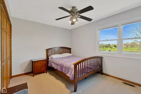 Bedroom - 864 Kingston Ln, Bartlett, IL 60103 photo 5 of 6