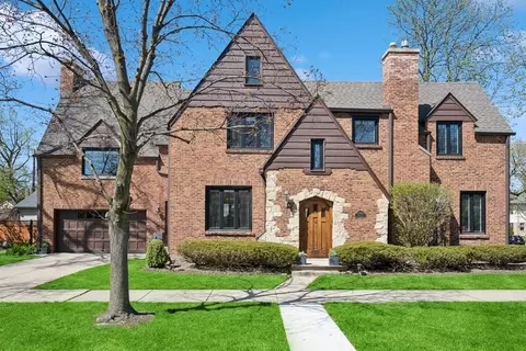 5900 N Kenneth Ave, Chicago, IL 60646