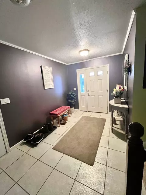 Entry Way - 1015 28th St, Peru, IL 61354 photo 1 of 1