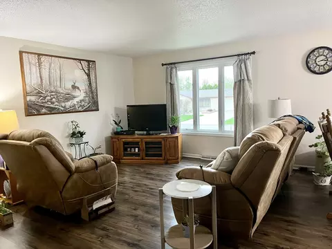 Living - 1015 28th St, Peru, IL 61354 photo 1 of 4