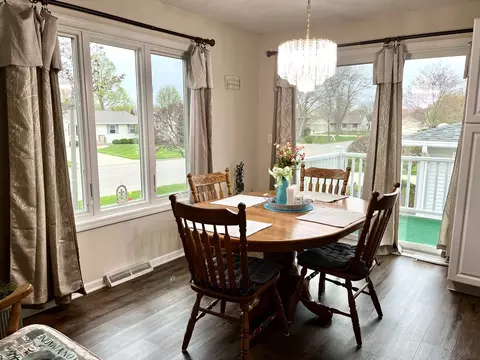 Dining - 1015 28th St, Peru, IL 61354 photo 1 of 1