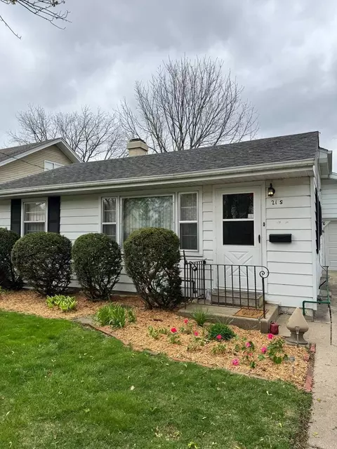 21 S Clifton Ave, Elgin, IL 60123