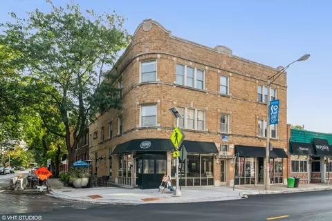 800 S Oak Park Ave #2N, Oak Park, IL 60304