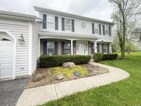 105 Cambridge Ct, Saint Charles, IL 60174