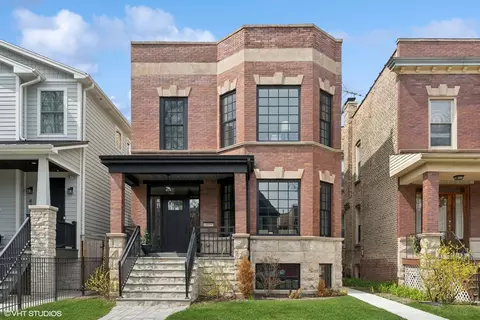 4230 N Wolcott Ave, Chicago, IL 60613