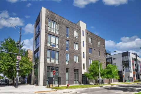 2352 W Potomac Ave #1, Chicago, IL 60622
