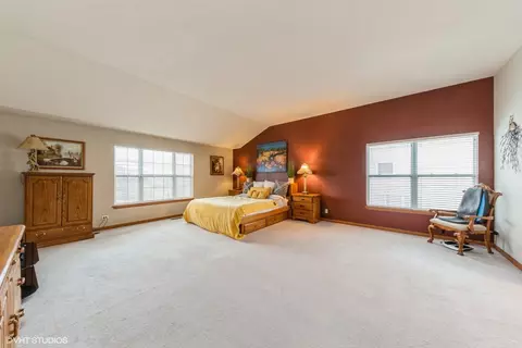 Bedroom - 5775 River Birch Dr, Hoffman Estates, IL 60192 photo 2 of 6
