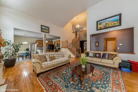 Living - 5775 River Birch Dr, Hoffman Estates, IL 60192 photo 7 of 9