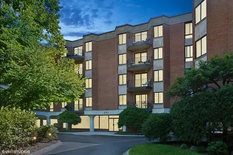 835 Judson Ave #407, Evanston, IL 60202