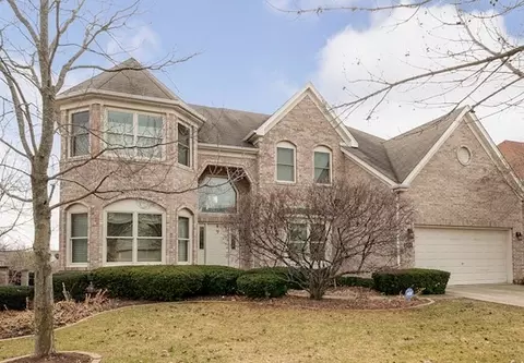 244 Aspen Ln, Aurora, IL 60504