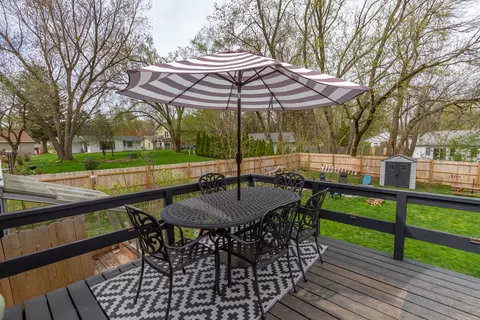 Exterior - 106 Perth Rd, Cary, IL 60013 photo 5 of 7