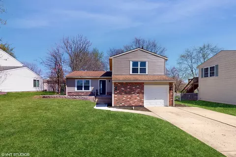 232 Seneca Way, Bolingbrook, IL 60440