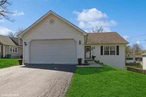 34 Highview Ave, Fox Lake, IL 60020