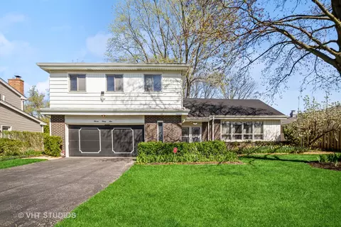 1139 N Dryden Ave, Arlington Heights, IL 60004